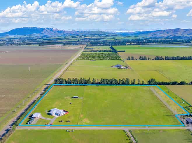 114 Purchas Road, Glasnevin