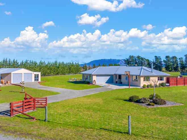 114 Purchas Road, Glasnevin