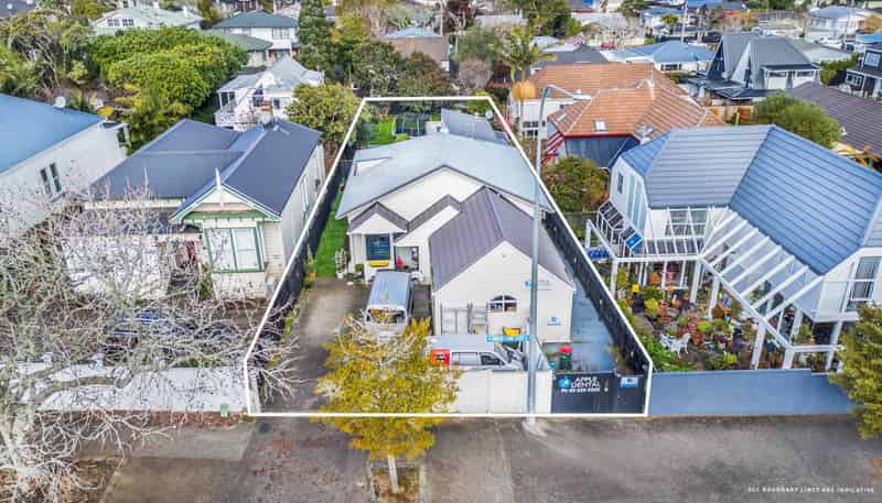 32 Green Lane East, Remuera