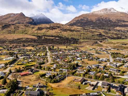 10 Lochburn Avenue, Glenorchy