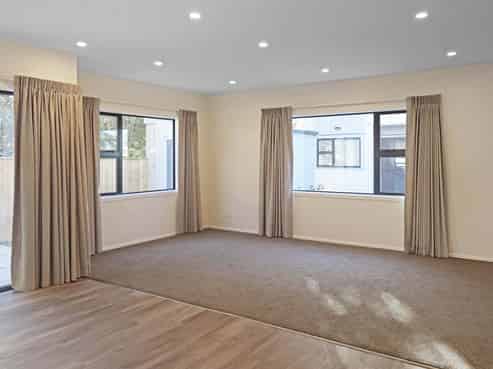 1/1105 Fergusson Drive , Clouston Park