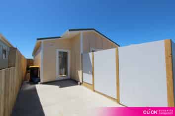 27 Churchill Street, Saint Kilda