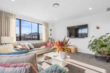 24 Miskell Street, Pegasus