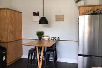 Upper unit Queens Drive, Kilbirnie