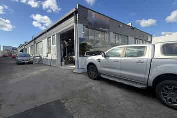 93sqm Warehouse - Small but Mighty in East Tamaki