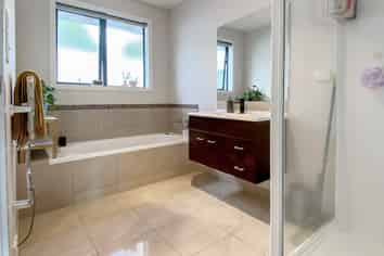 89 Lake Panorama Drive, Henderson