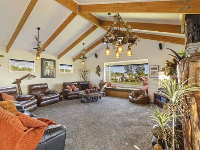 615 Wortley Road, Inglewood