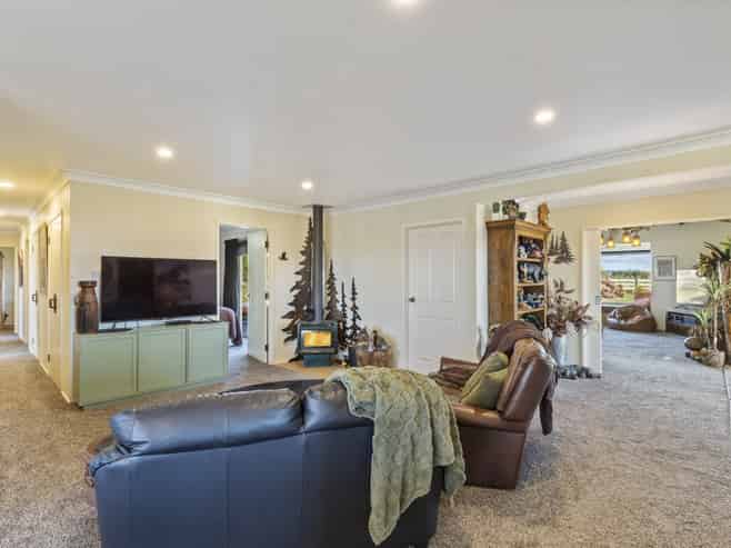 615 Wortley Road, Inglewood