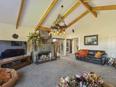 615 Wortley Road, Inglewood