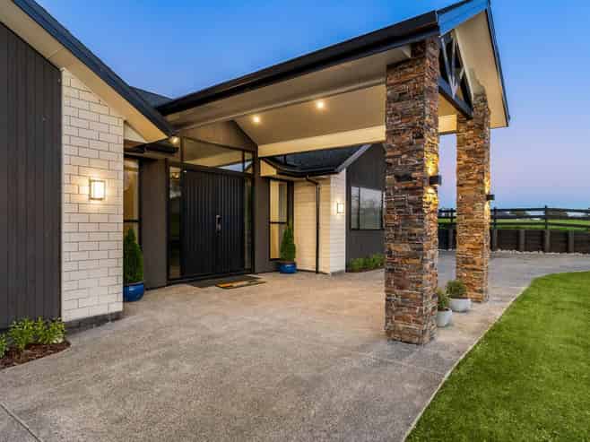 30 Karaka School Lane, Karaka