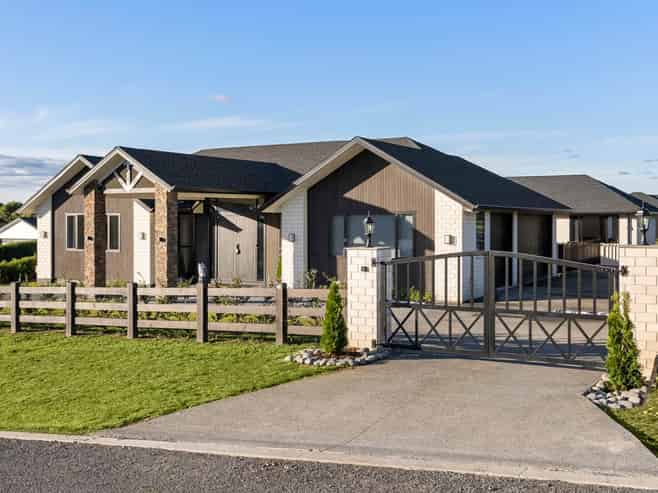 30 Karaka School Lane, Karaka