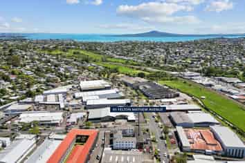 A+B/95 Felton Mathew Avenue, Saint Johns