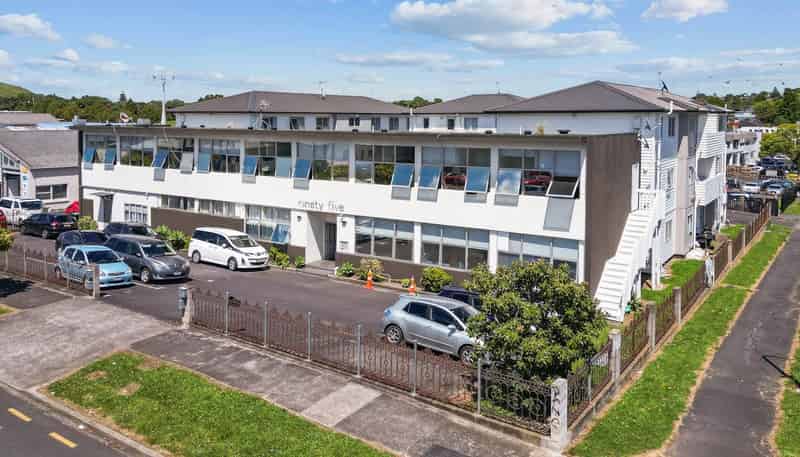 A+B/95 Felton Mathew Avenue, Saint Johns