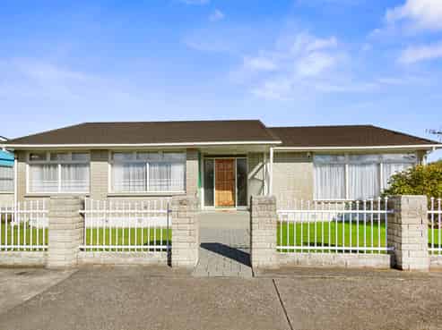 42 Orr Crescent, Lower Hutt