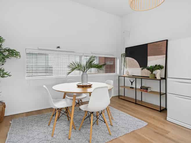23/2 Onslow Road, Khandallah