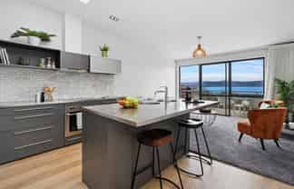 23/2 Onslow Road, Khandallah
