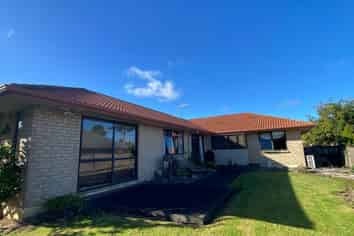 241 Kilkenny Drive, East Tamaki Heights