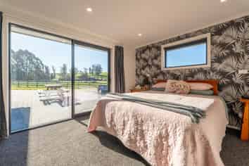 84 Landsborough Road, Fairview