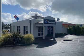 Red Beach Retail – ex Domino’s pizza