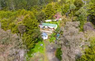 669 Honeymoon Valley Road, Peria