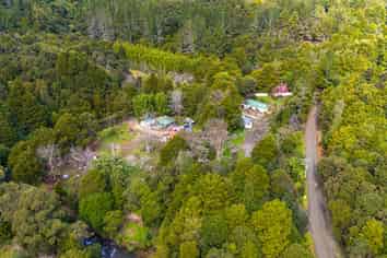 669 Honeymoon Valley Road, Peria