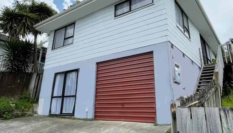 1/20 Landsdale Place, Massey
