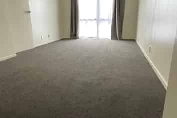 1/20 Landsdale Place, Massey