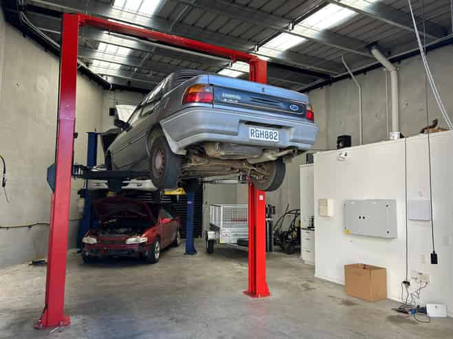 Drive through industrial unit