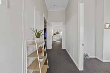 8 Kevin Street, Mornington