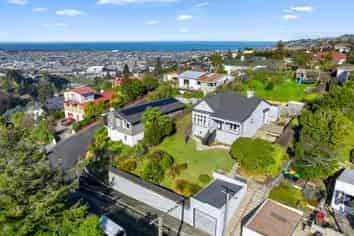 8 Kevin Street, Mornington