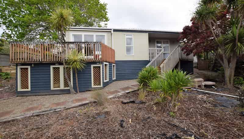 21 Grassmere Road, Henderson