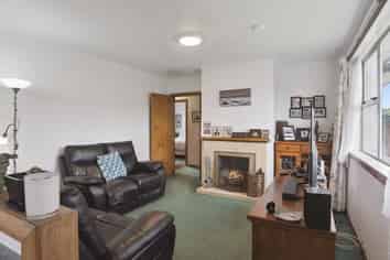 7 Blease Street, New Lynn