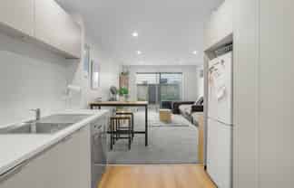 24A Barber Grove, Moera