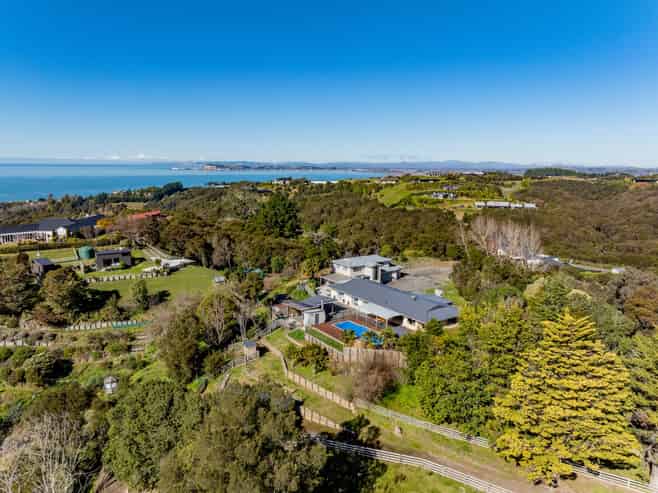 119 Kaimata Road, Bay View