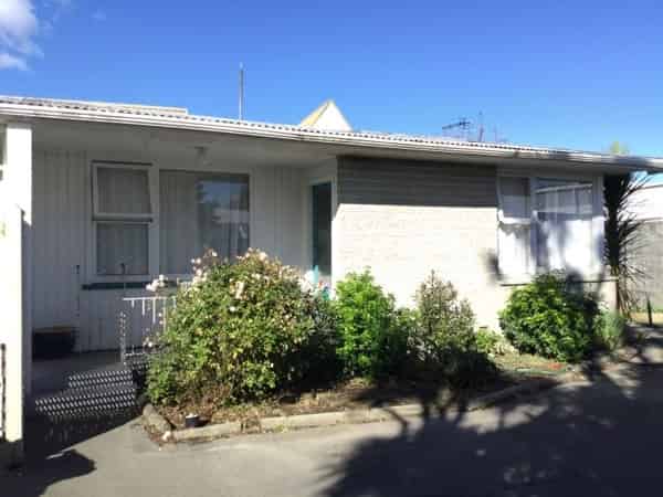 4/49 Brockworth Place, Riccarton