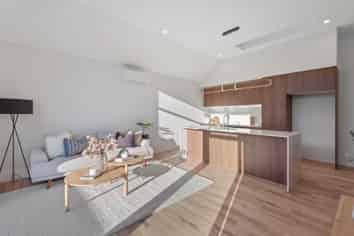 1/117 Mays Road, Saint Albans
