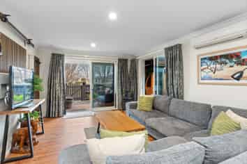 14 Pounamu Place, Pegasus