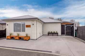 14 Pounamu Place, Pegasus