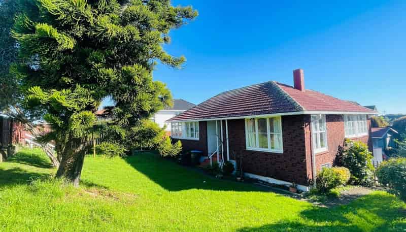 87 Hillsborough Road, Hillsborough