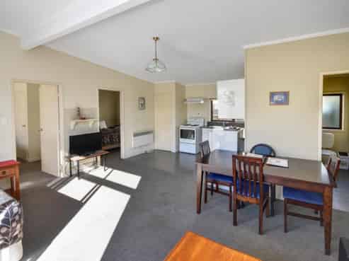 George St Dunedin 16 Unit Motel plus 3-4 Bed Home