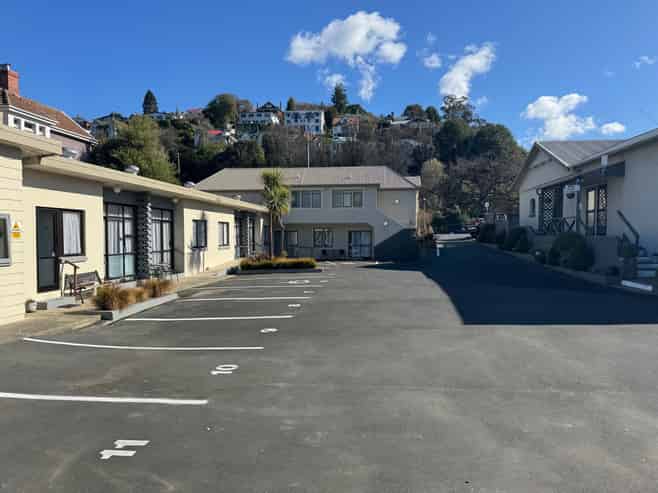 George St Dunedin 16 Unit Motel plus 3-4 Bed Home