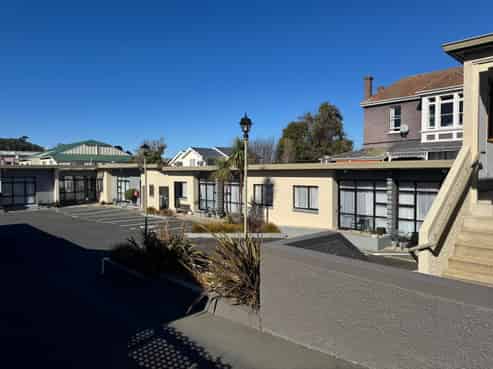 George St Dunedin 16 Unit Motel plus 3-4 Bed Home