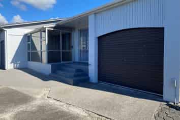 2/63 Clifton Drive, Waitara