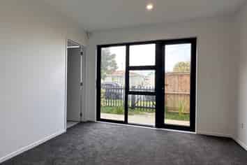 2A Cambridge Road , Manurewa