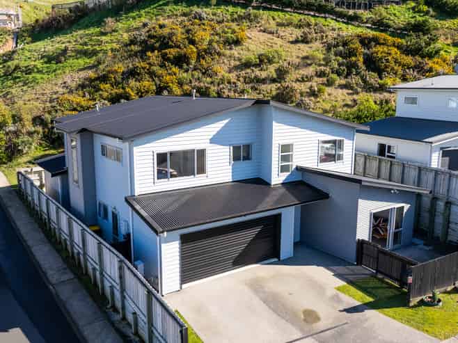 25 Bickerton Rise, Churton Park