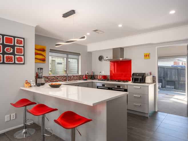 25 Bickerton Rise, Churton Park