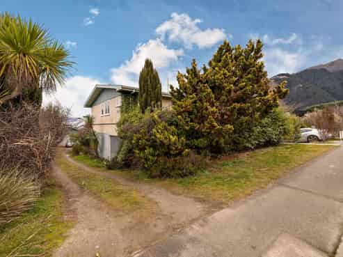 Development gold – Queenstown Central