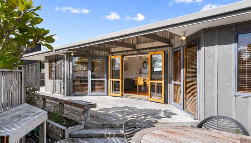 102 Leighton Road, Whangamata