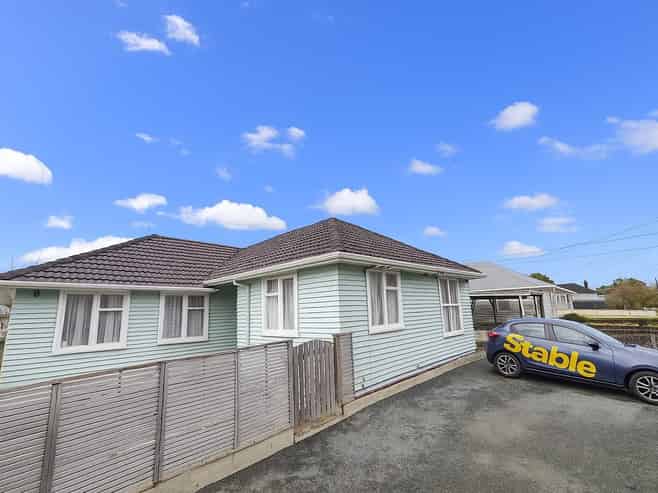 1232 Taita Drive, Taita