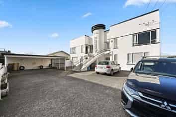 12C Little London Lane, Hamilton Central